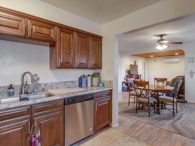 3844 Brems St, San Diego CA: https://media.crmls.org/mediaz/edb9c79c-4e5c-4d27-9489-4d176f18268c.jpg