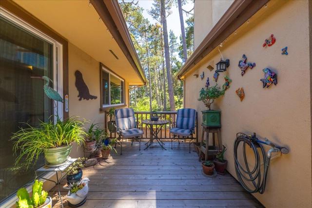 1 Windsor Rise, Monterey CA: https://media.crmls.org/mediaz/edbb5c65-4670-41bd-b8f4-b4de28043599.jpg