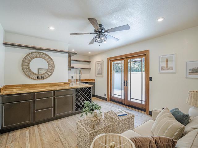 261 Dry Creek Road, Aptos CA: https://media.crmls.org/mediaz/edbc03ae-50fa-40fe-ba99-7c459572a387.jpg