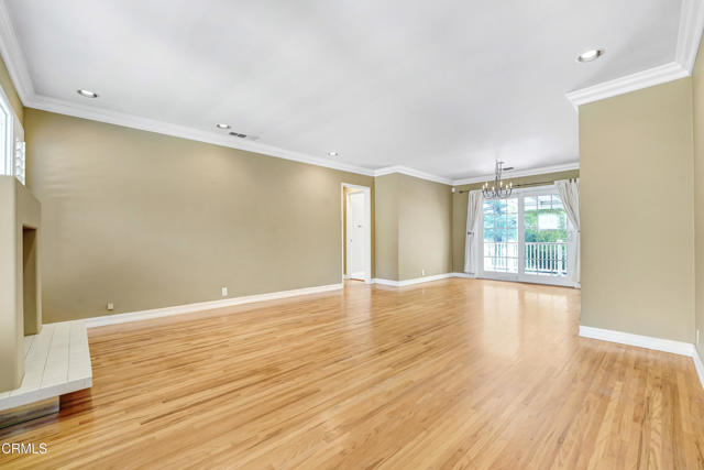 846 W Hillcrest Boulevard, Monrovia CA: https://media.crmls.org/mediaz/edbc1119-1b51-47ff-869c-fc56f775dfa7.jpg