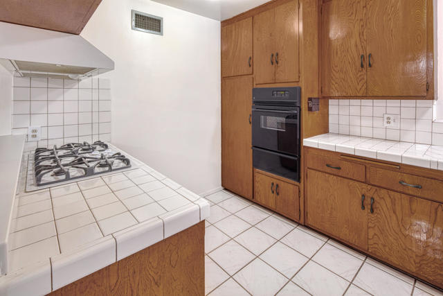 81103 Alberta Avenue, Indio CA: https://media.crmls.org/mediaz/edbc9ff3-7c9a-4cab-86ae-51dcfc43d407.jpg