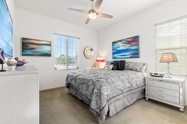 Image 29 of 86 For 43595 Vacanza Court