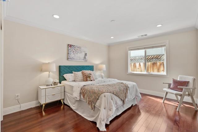 12763 Camrose Ave, Saratoga CA: https://media.crmls.org/mediaz/edbd337c-8473-4128-9ff3-22ccb9d80cab.jpg