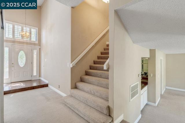 987 Morello Ave, Martinez CA: https://media.crmls.org/mediaz/edbdf70f-ae0c-48fe-b7b8-57d8f144956f.jpg