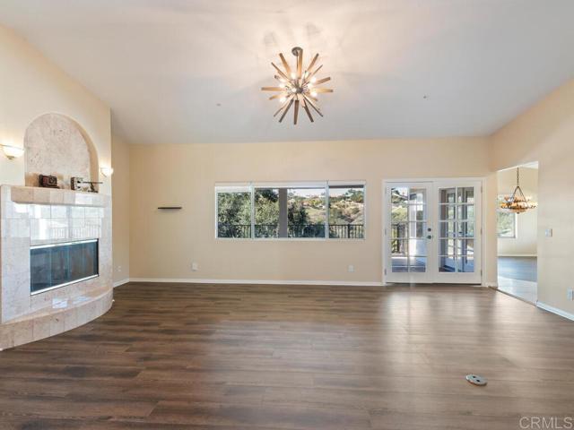 Detail Gallery Image 5 of 75 For 2230 Calle Dos Lomas, Fallbrook,  CA 92028 - 5 Beds | 3/2 Baths
