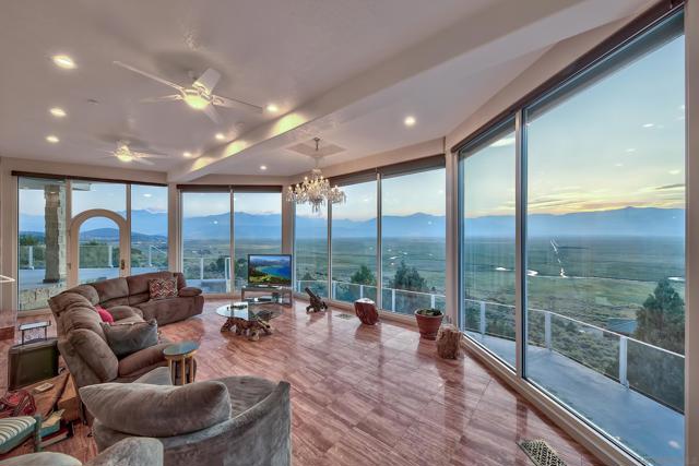 350 Aspen Lane, Bridgeport CA: https://media.crmls.org/mediaz/edbfdce0-dfa0-4118-9def-d039722c0f3f.jpg