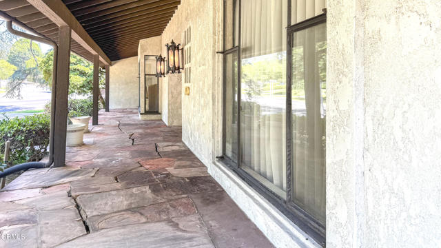 1710 Old Mill Road, San Marino CA: https://media.crmls.org/mediaz/edc027b7-62f2-4d5a-a54b-1ec857d62d71.jpg