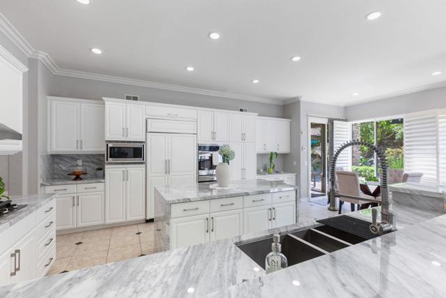 2209 Eucalyptus Ave, Escondido CA: https://media.crmls.org/mediaz/edc04a3e-2b6d-4b34-95bb-649560833837.jpg