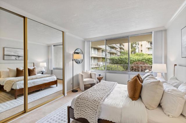400 Davey Glen Road, Belmont CA: https://media.crmls.org/mediaz/edc205eb-06a9-406b-a74d-a4d73a4ad313.jpg