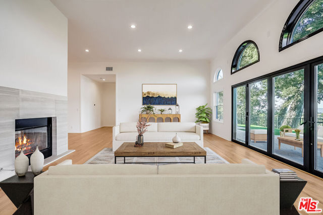 15851 Mulholland Place, Los Angeles CA: https://media.crmls.org/mediaz/edc231d6-83de-4b90-bd93-15018c90ace6.jpg