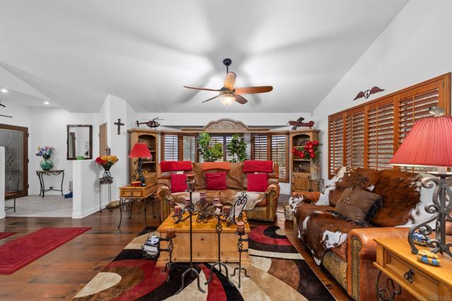 2410 Mount Elena Way, Jamul CA: https://media.crmls.org/mediaz/edc2b609-ac8a-4522-bda0-b20337b4df33.jpg