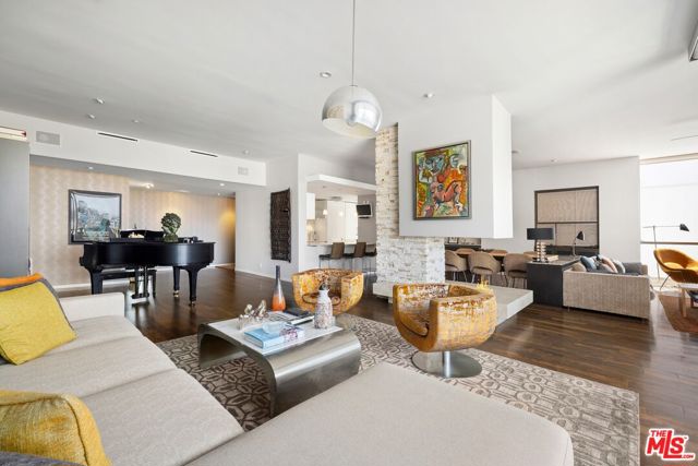 1100 Alta Loma Road, West Hollywood CA: https://media.crmls.org/mediaz/edc2e10d-03ed-4344-adf7-c321912f21cf.jpg