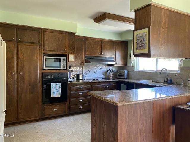 Detail Gallery Image 5 of 15 For 1811 Diego Way, Oxnard,  CA 93030 - 4 Beds | 2 Baths