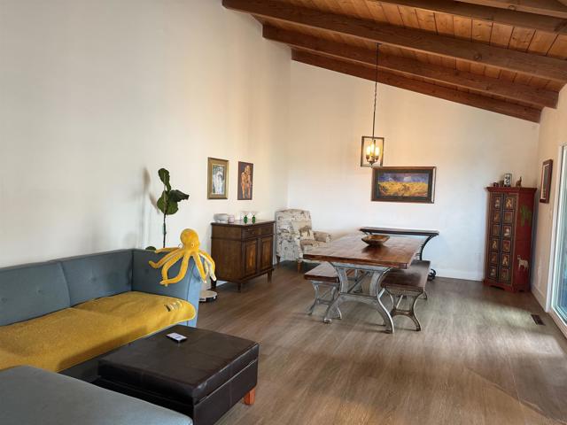 5209 Foothill Blvd, San Diego CA: https://media.crmls.org/mediaz/edc45b90-6df9-486c-a1ea-b3719520df4a.jpg