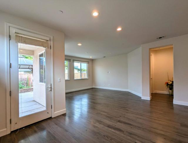 721 Segovia Drive, Hollister CA: https://media.crmls.org/mediaz/edc45c9d-edde-4840-afcd-0bf2cf88a019.jpg