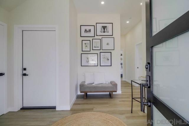 4607 Santa Cruz, San Diego CA: https://media.crmls.org/mediaz/edc4d81f-c599-4cd4-a806-bd0725a91bfa.jpg