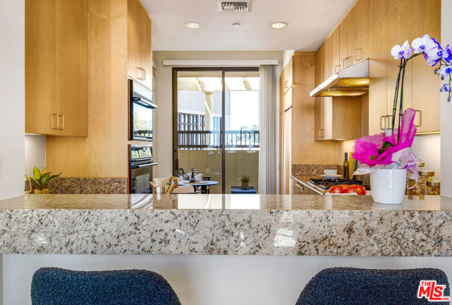 11847 Gorham Avenue, Los Angeles CA: https://media.crmls.org/mediaz/edc59154-18fa-4294-9e60-3d765279d732.jpg