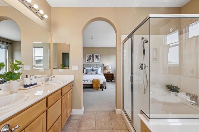 58 Pointe View Place, South San Francisco CA: https://media.crmls.org/mediaz/edc601f1-d764-472e-94cd-f6a6ad2ad6a8.jpg