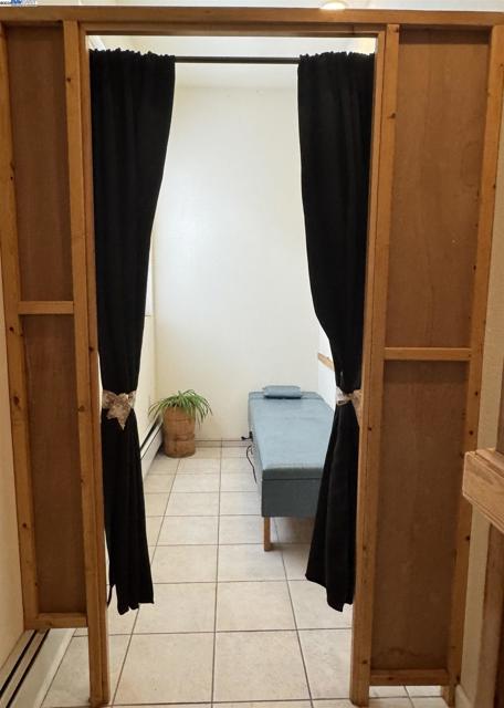 5020 Mission Street, San Francisco CA: https://media.crmls.org/mediaz/edc6020d-ed97-4013-8634-882d4040fd95.jpg