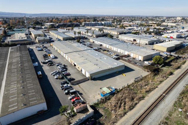 557 Brunken Avenue, Salinas CA: https://media.crmls.org/mediaz/edc6374a-c903-43d7-bcf3-5ffd6dfb18e0.jpg