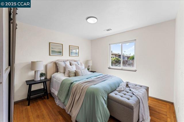 365 Pestana Pl, Livermore CA: https://media.crmls.org/mediaz/edc66189-001a-4a84-a7f1-a9f4f62fb575.jpg