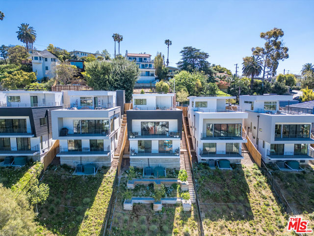 1653 N Bruce Court, Los Angeles CA: https://media.crmls.org/mediaz/edc66479-f78d-4029-99de-87b59de96a5c.jpg