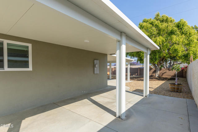 1660 Hobart Drive, Camarillo CA: https://media.crmls.org/mediaz/edc7c8cf-3859-42e4-941b-de55f940b431.jpg