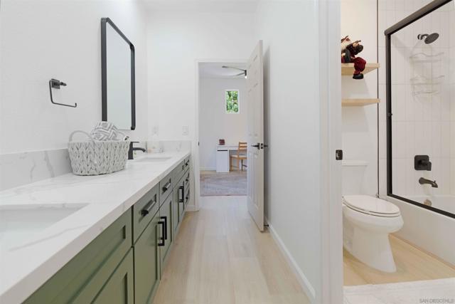 550 Echo Lane, San Marcos CA: https://media.crmls.org/mediaz/edc922d3-c46a-4f94-b089-427009d62852.jpg