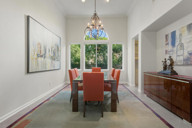 56 Oakmont Drive, Rancho Mirage CA: https://media.crmls.org/mediaz/edca7eb8-bd1e-4abd-96f6-2cf2aa38b43e.jpg