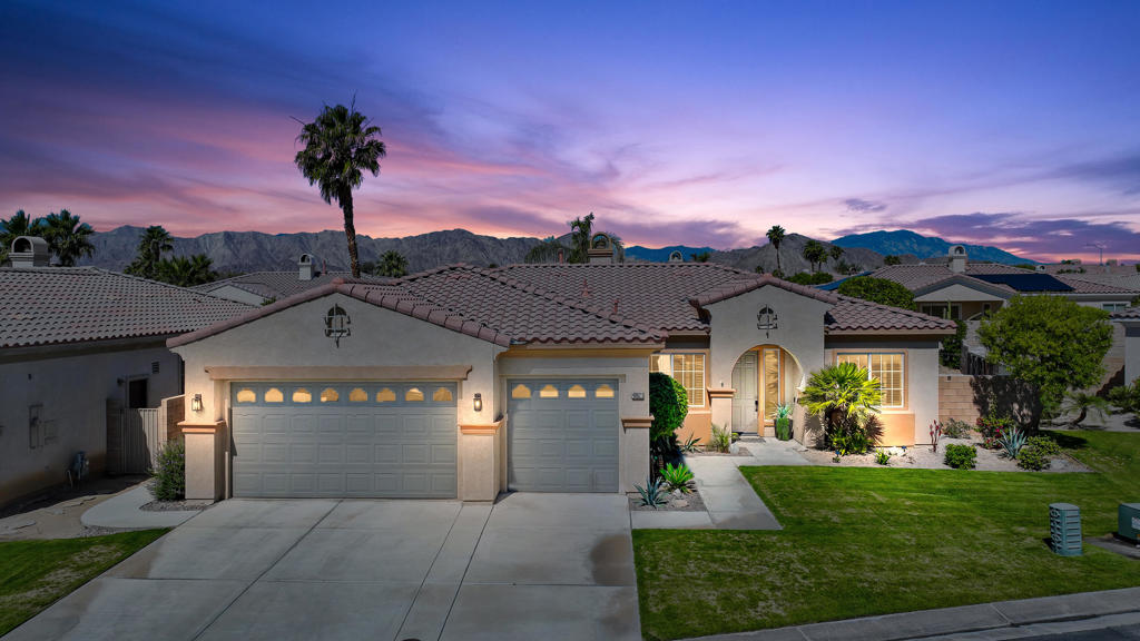 48621 Avia Court