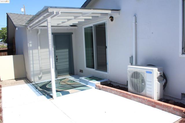 1660 Jenkinson Drive, Concord CA: https://media.crmls.org/mediaz/edcd328b-bde1-45cc-9775-e27612fd3f07.jpg