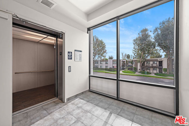 7411 Artesia Boulevard, Buena Park CA: https://media.crmls.org/mediaz/edcdddef-2899-427b-a8f5-52e7666a059d.jpg