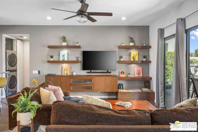 67488 Toltec Court, Cathedral City CA: https://media.crmls.org/mediaz/edce0fe7-50b8-4b70-81fe-a2e91229fb9b.jpg