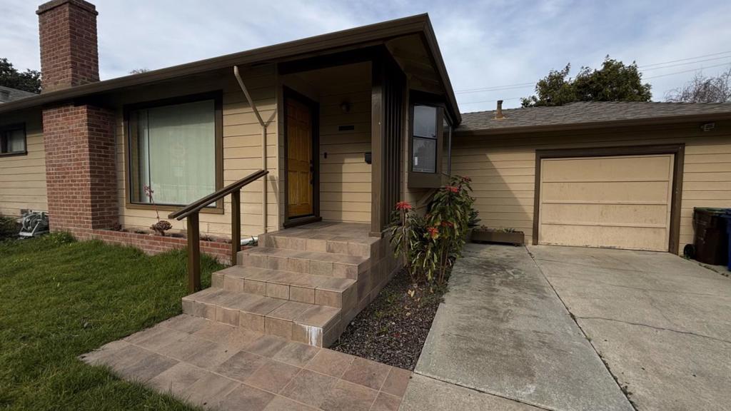 1241 Escalona Drive