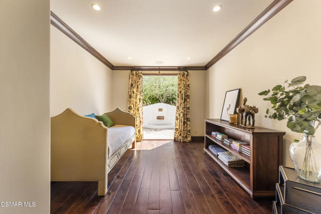 Downstairs Bedroom  / Den