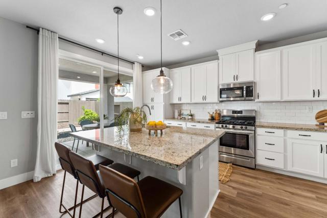 8243 Blue Coral Avenue, Elk Grove CA: https://media.crmls.org/mediaz/edcf08b4-4df4-42ba-bef1-76f27611727e.jpg