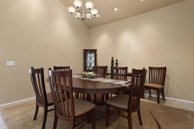 109 Deer Spring Way, Palm Desert, CA 92211
