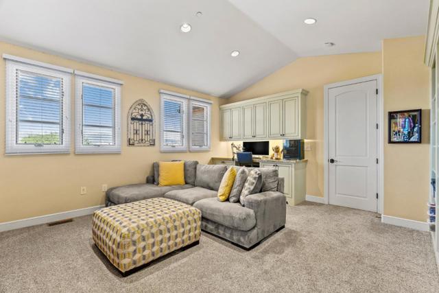 Image 30 of 79 For 1405 Lakeview Court