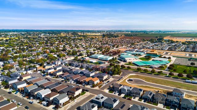 603 Cadiz Avenue, Merced CA: https://media.crmls.org/mediaz/edd06472-ac3b-4e15-a76f-bb0fee14513d.jpg