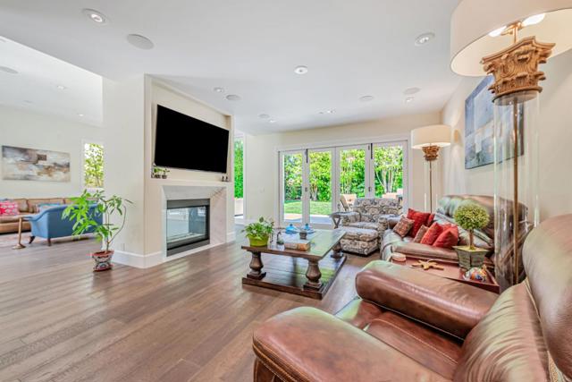 1998 Camino A Los Cerros, Menlo Park CA: https://media.crmls.org/mediaz/edd113b1-5599-4fa7-be89-bed6c2156ab8.jpg
