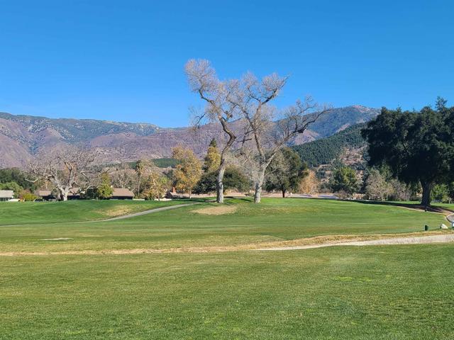 32202 Taupa Way, Pauma Valley CA: https://media.crmls.org/mediaz/edd1996b-9fcb-4cca-b6da-a47869f550ff.jpg