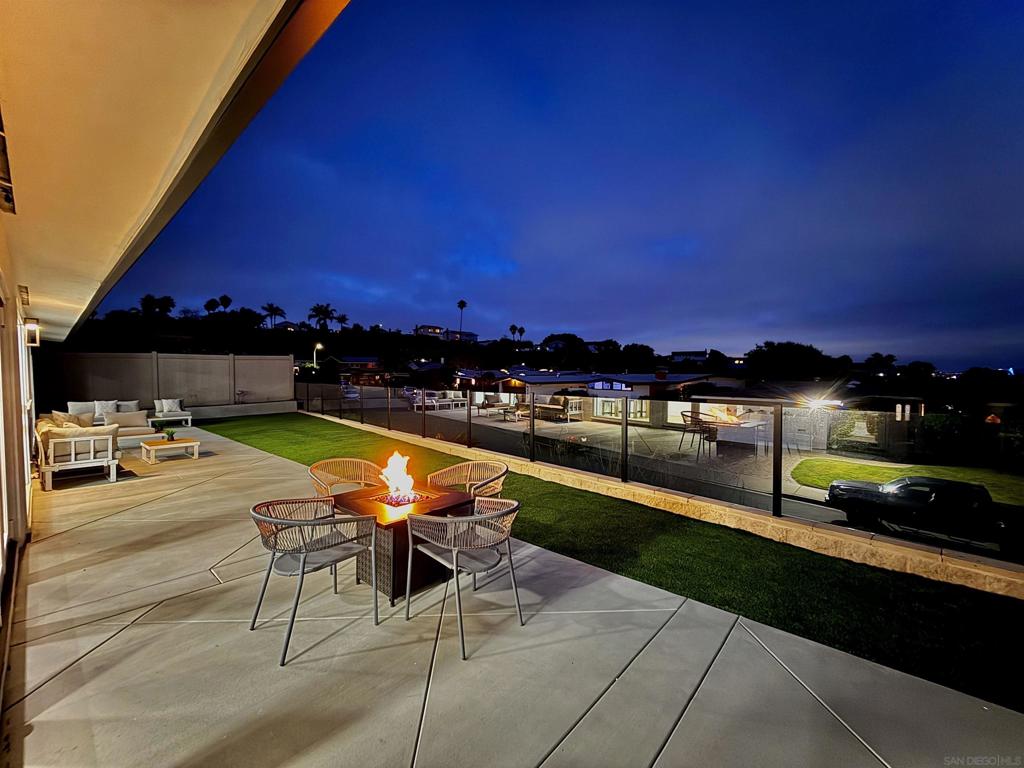 MLS #250034460SD img 1