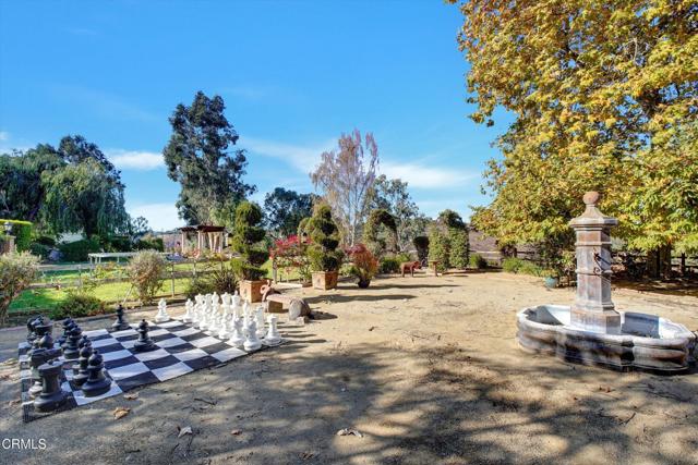 13045 Ripple Creek Lane, Camarillo CA: https://media.crmls.org/mediaz/edd242e3-260c-4492-84ee-e6d755b1588b.jpg