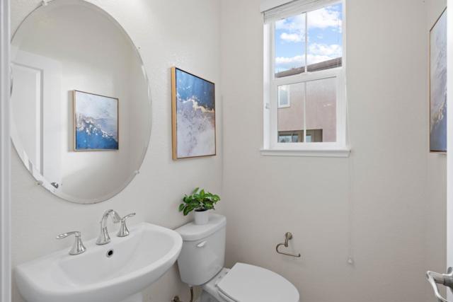 862 White Moonstone Loop, San Jose CA: https://media.crmls.org/mediaz/edd2c6b8-6317-44f2-8a73-7fb568432f40.jpg