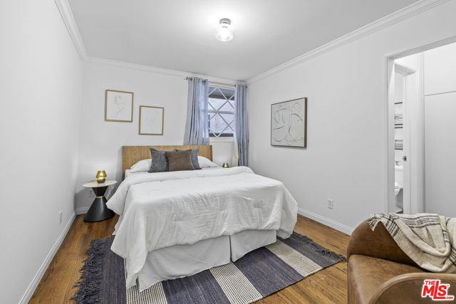 505 Panama Avenue, Long Beach CA: https://media.crmls.org/mediaz/edd5c5f5-8523-460f-a6f4-0fbd38734d2a.jpg