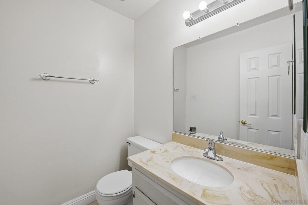 2012 Mission Ave - photo 12