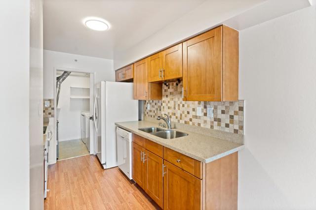 2419 Rowntree Way, South San Francisco CA: https://media.crmls.org/mediaz/edd696e4-14f8-49d9-b61a-31f90e9105bf.jpg