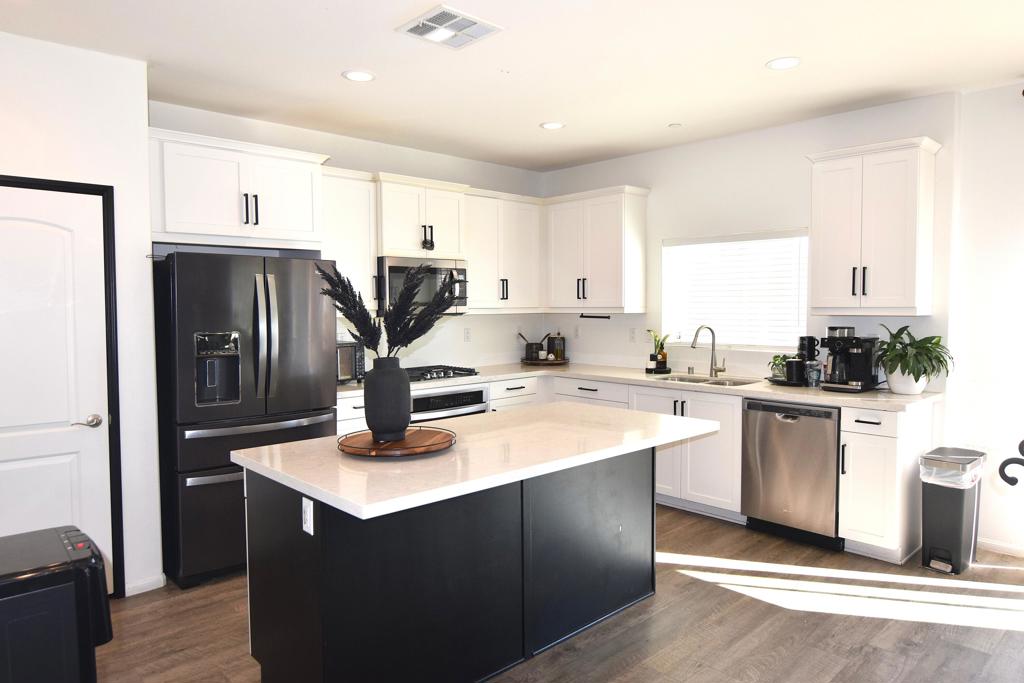 MLS #219138782DA image #19