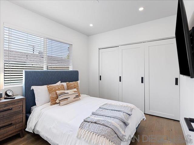 5586 Hamill Ave, San Diego CA: https://media.crmls.org/mediaz/edd8266e-1f8e-4467-ac52-abf88a7c58a7.jpg