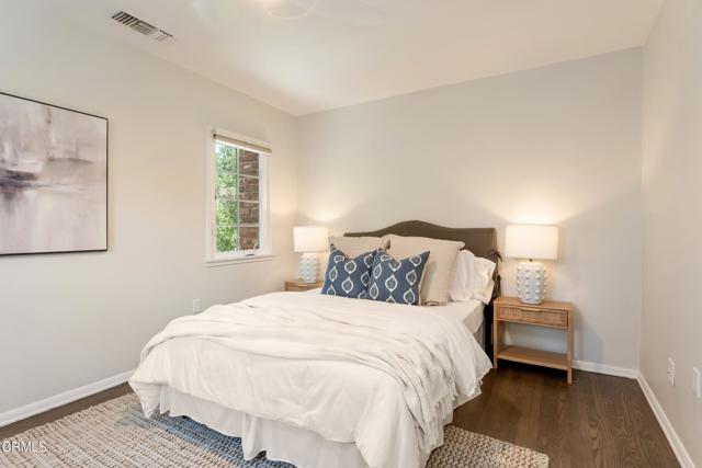 1236 New York Drive, Altadena CA: https://media.crmls.org/mediaz/edd88f34-3ddc-4ab0-9d9d-26d1355775f8.jpg
